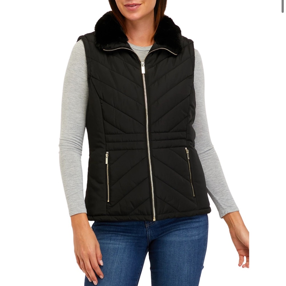 Calvin Klein Women's Quilted Vest with Fur Collar | Size Large
